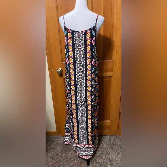 ✨HOST PICK✨NWT Vince Camuto Floral Maxi Dress - Picture 3 of 5